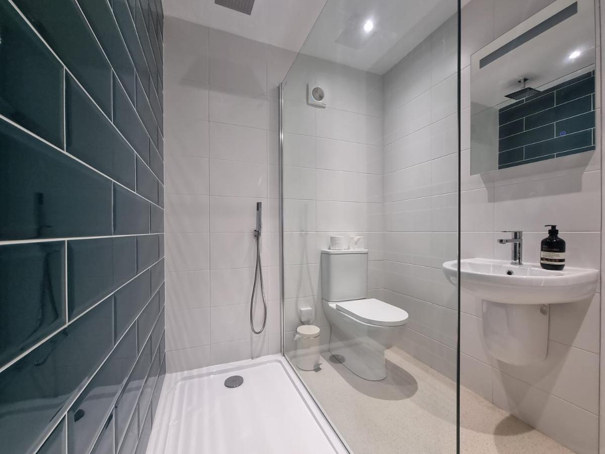 The Bunker-Luxe Central Falmouth Getaway With Stunning Sea Views Exterior photo